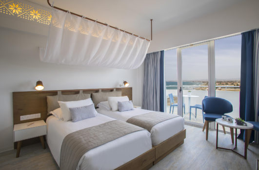01-Side-Sea-View-Room-531x349
