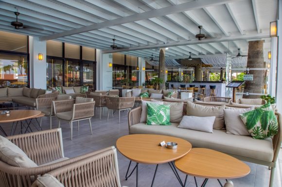 Coral-Bar-Terrace-Lounge-Area-580x385