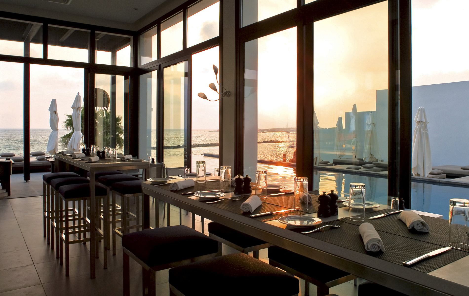 almyra-eauzone-restaurant-1