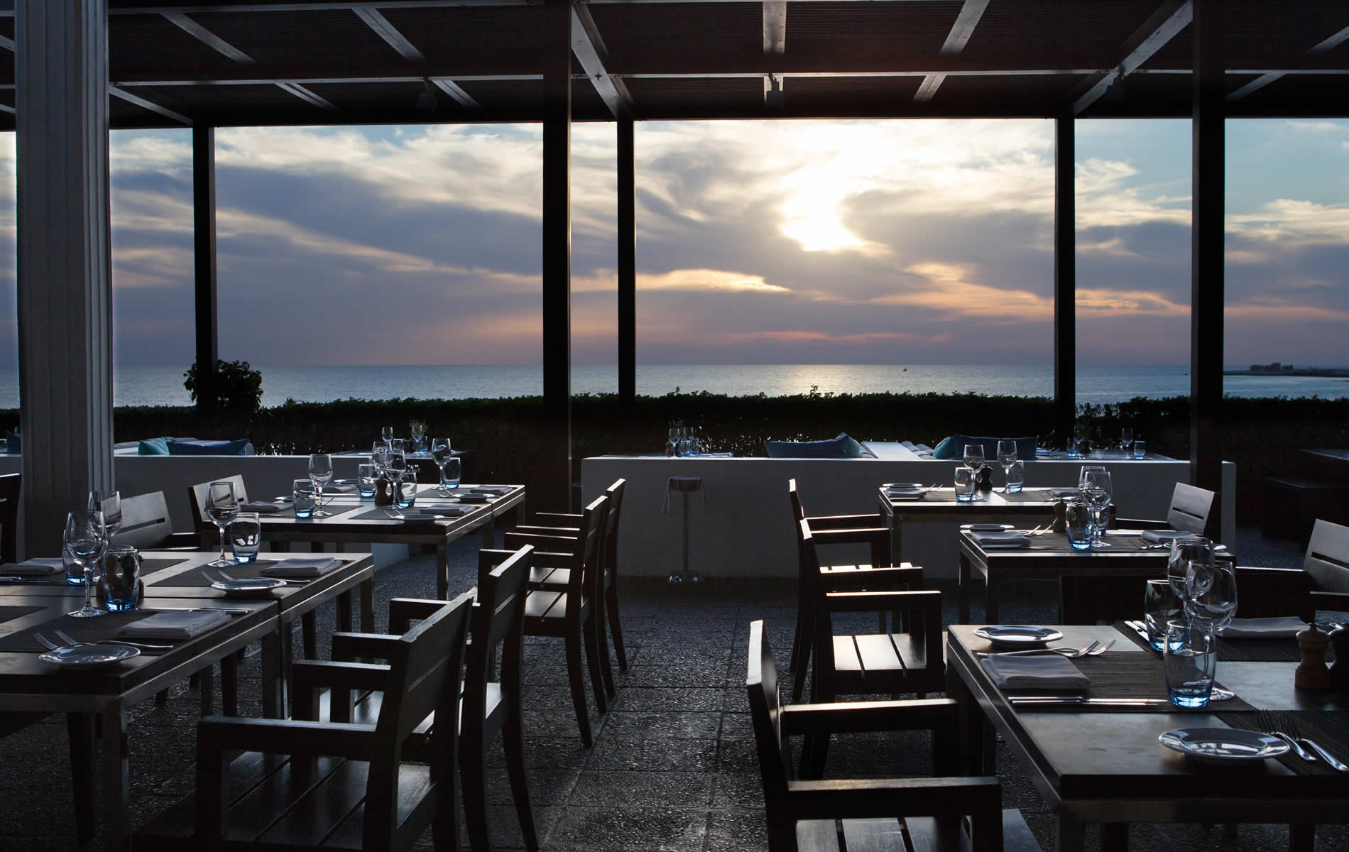 almyra-notios-restaurant-4