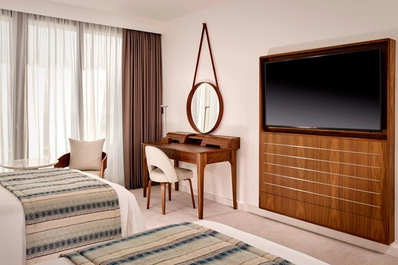 pfomd-twin-deluxe-seaview-4366-hor-clsc