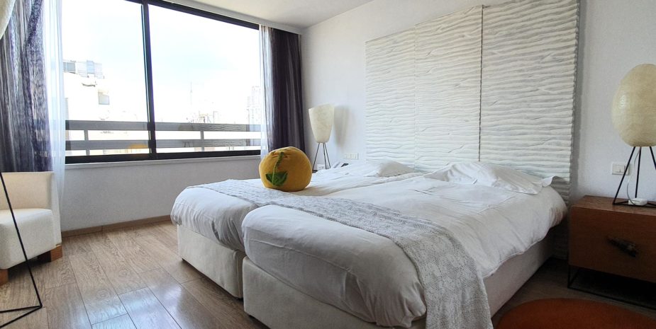 side-view-suite02-925x465